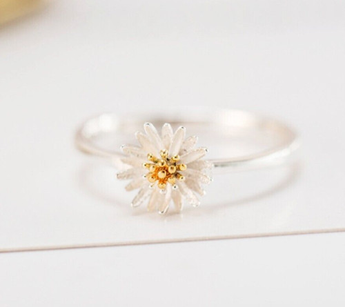Dainty silver daisy ring - dainty,
